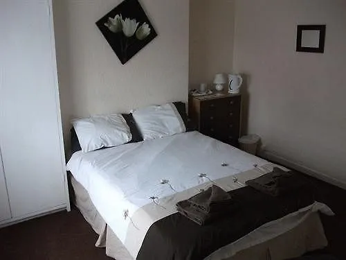 Three Tuns Hotel Filey 3*,